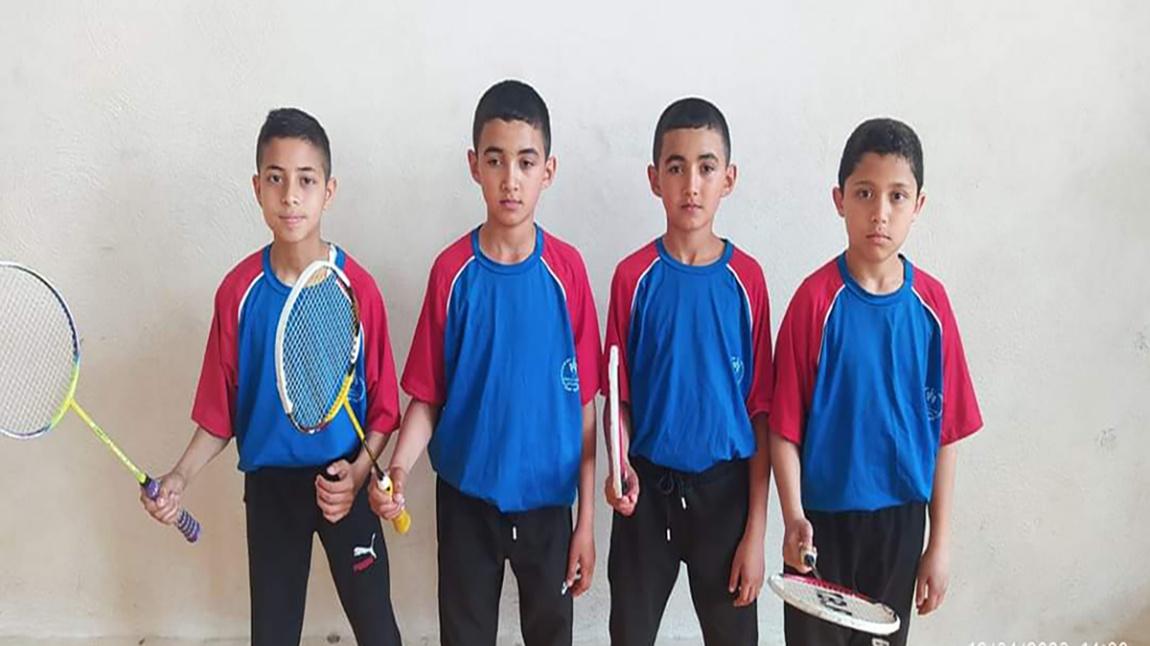 Okulumuz badminton erkek takımımız Şükran Çobanoğlu'nu Ortaokulunu 5-0 ve Osman Gazi Ortaokulu'nu 5-0 yenerek finallere katılma hakkını elde etti. Öğrencilerimizi tebrik ediyoruz. 